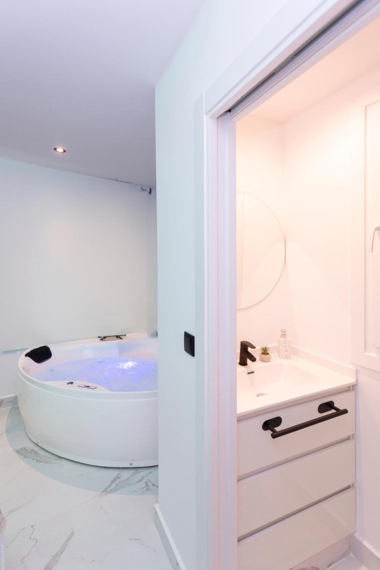Apartamentos Triple M Malpica Luaran gambar