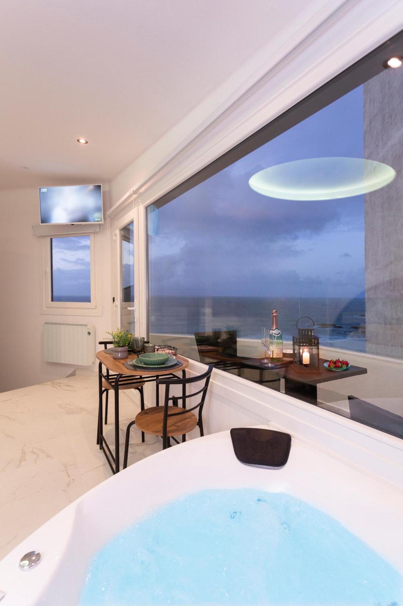 Apartamentos Triple M Malpica Luaran gambar